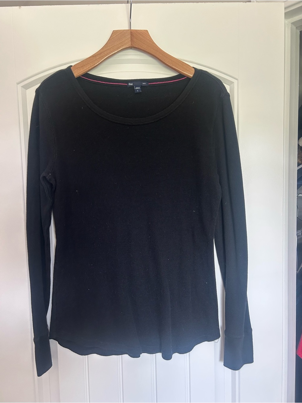 GAP Black Long-Sleeve Scoop Neck Thermal Top